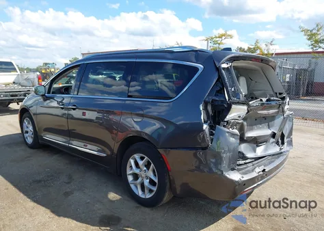 2019 Chrysler Pacifica Limited z USA, uszkodzony, nr VIN 2C4RC1GG6KR720693